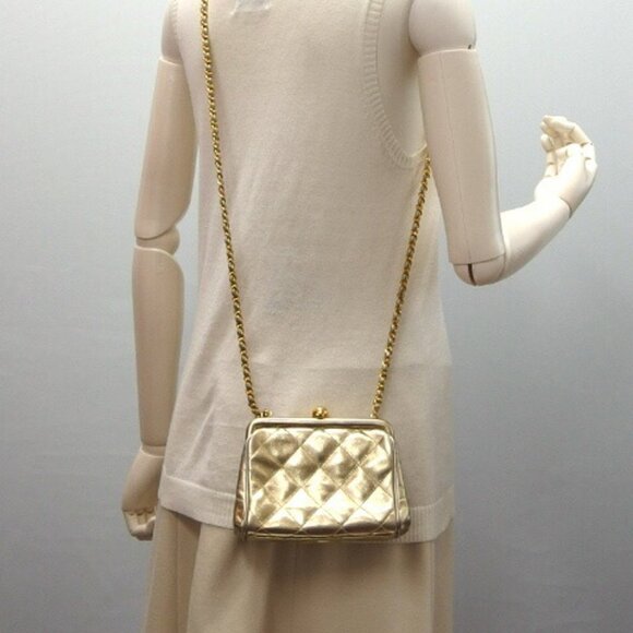 CHANEL Gold Shoulder Bag - Picture 2 of 10